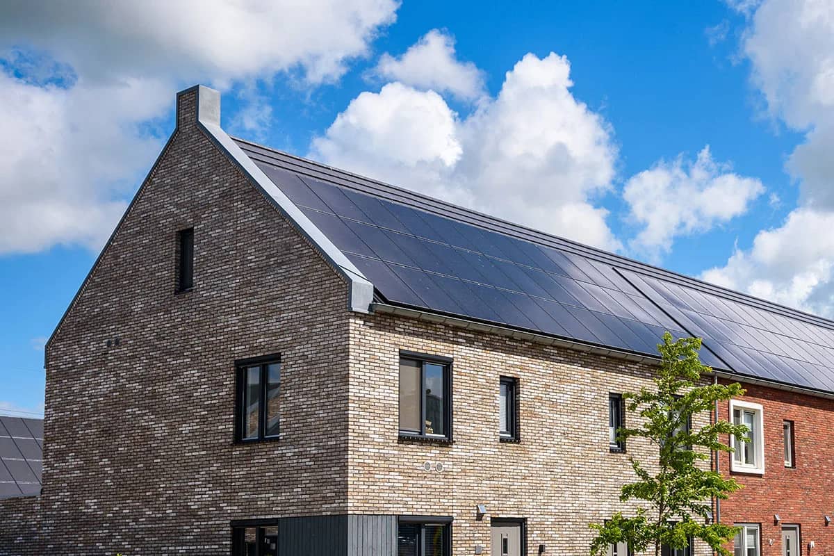 Connect Your Home Battery to Your Smart Home: Integration & Automation